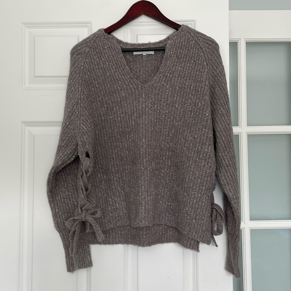 John + Jenn Marled Taupe Grey Purple Sweater with Tie Sides